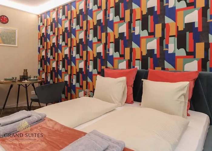 Grand Suites Central