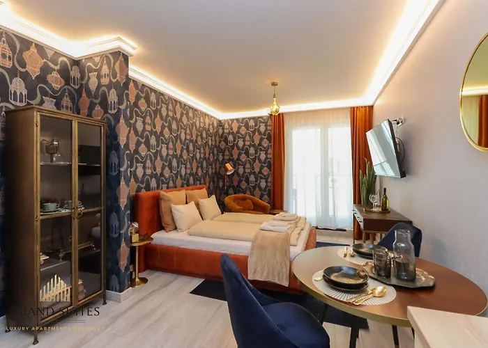 Grand Suites Central